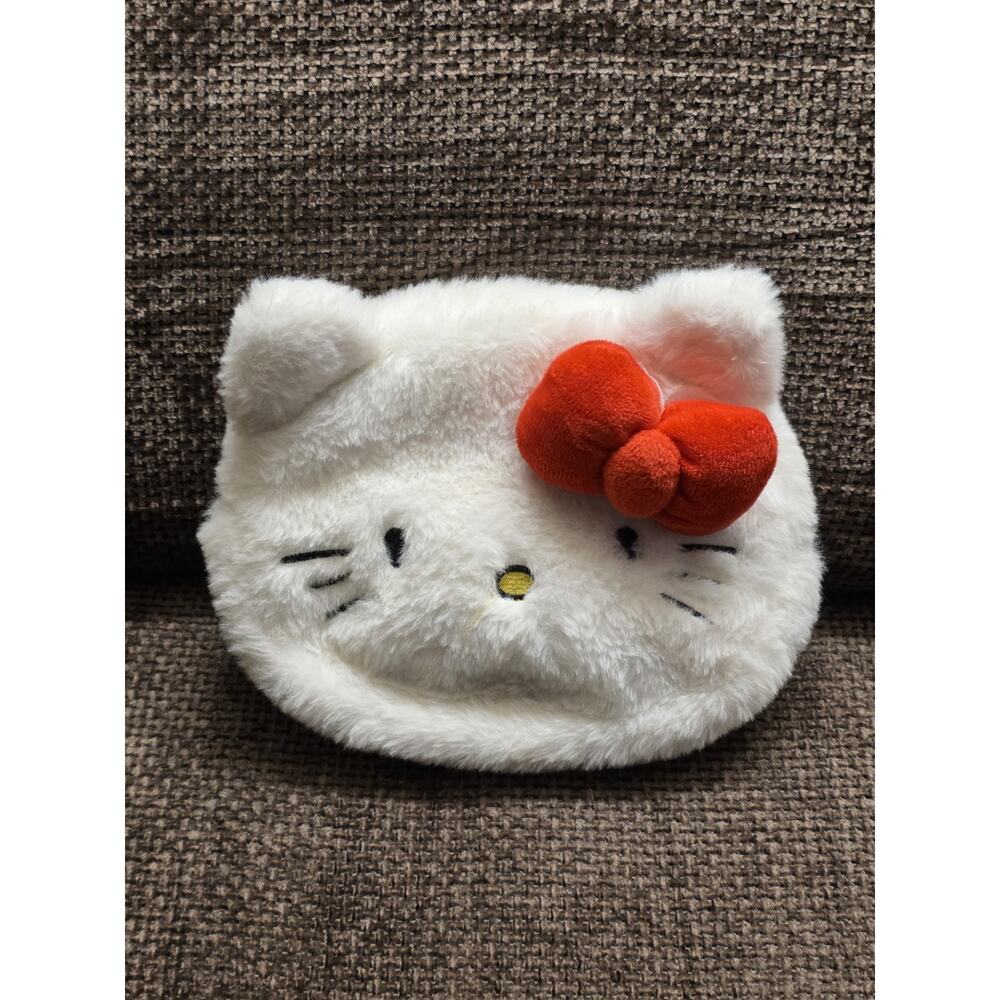 Forever 21 x Sanrio Hello Kitty Faux Fur Zipper Makeup Bag Pencil Pouch Plush